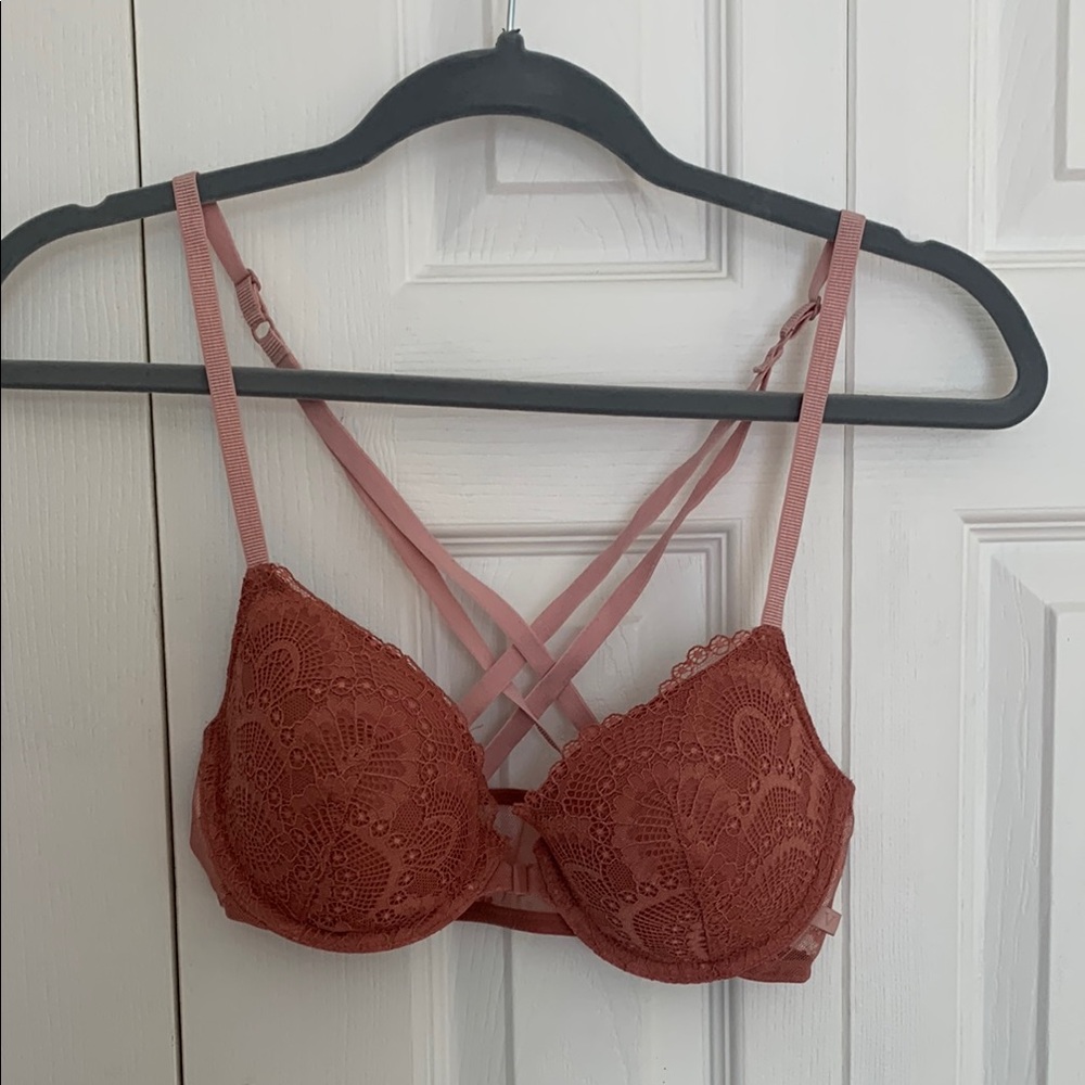 Lace underwire Victoria’s Secret bra